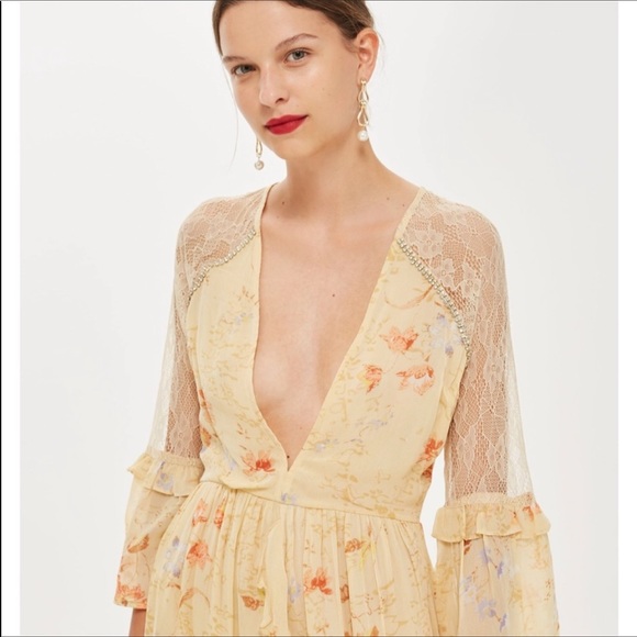 Topshop Dresses & Skirts - Topshop lace meadow midi dress